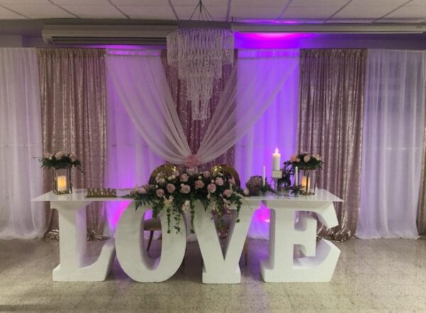 Love Table - Image 2